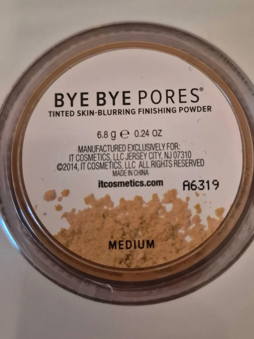 it cosmetics box opened